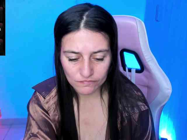 Saskyaajohnson webcam