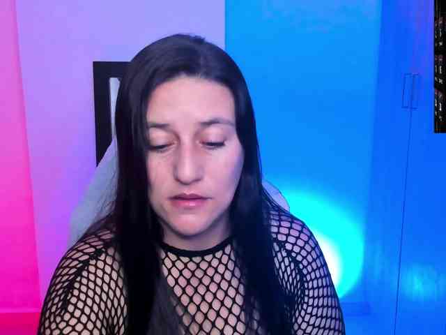 Saskyaajohnson webcam