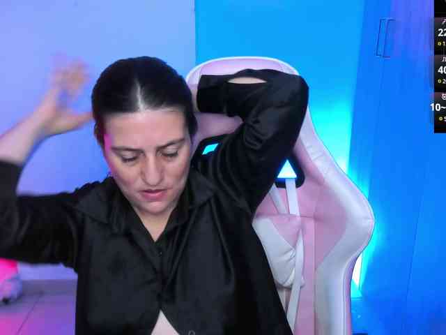 Saskyaajohnson webcam