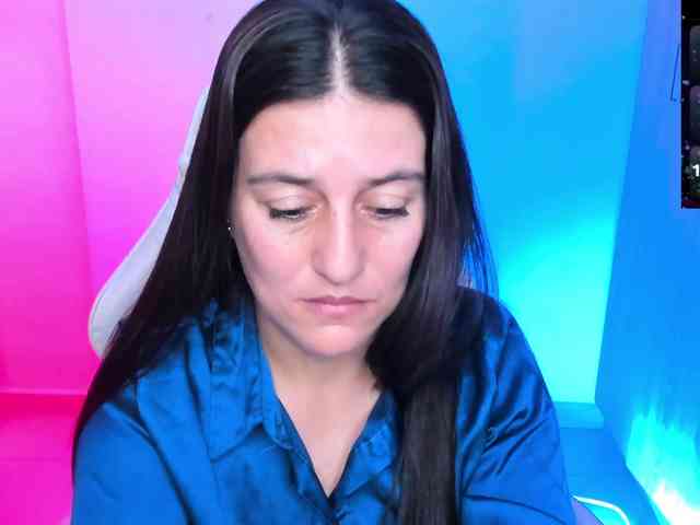 Saskyaajohnson webcam