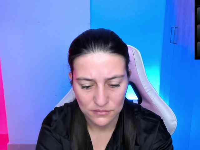 Saskyaajohnson webcam