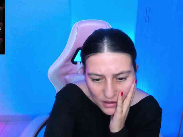 Saskyaajohnson webcam