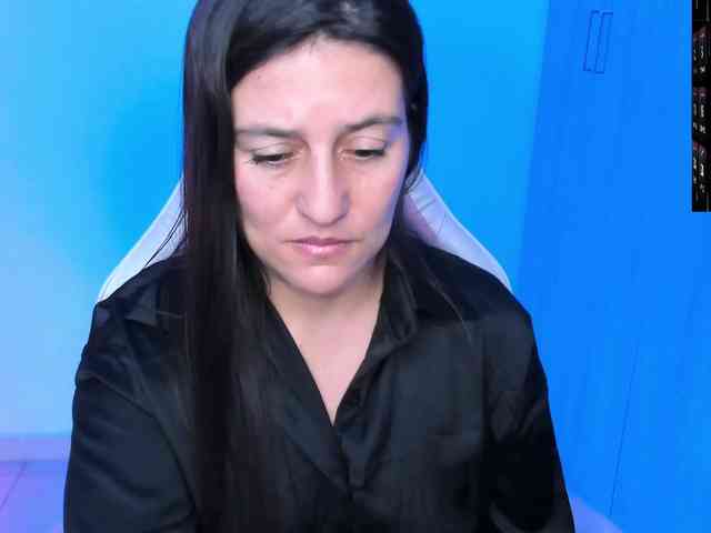 Saskyaajohnson webcam