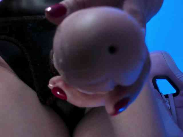 Saskyaajohnson webcam