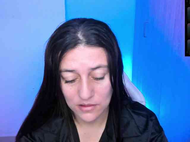 Saskyaajohnson webcam