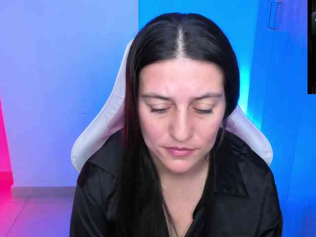 Saskyaajohnson webcam