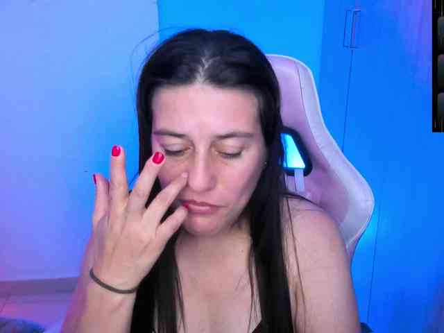 Saskyaajohnson webcam