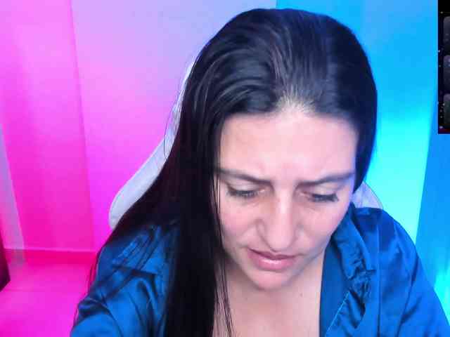 Saskyaajohnson webcam