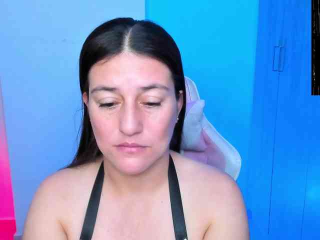 Saskyaajohnson webcam