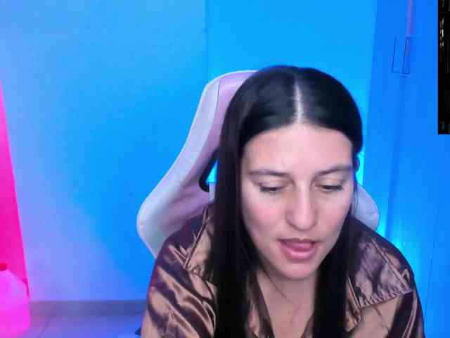 Saskyaajohnson webcam