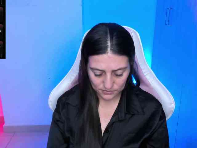 Saskyaajohnson webcam