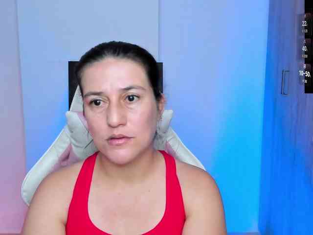 Saskyaajohnson webcam