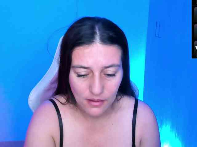 Saskyaajohnson webcam