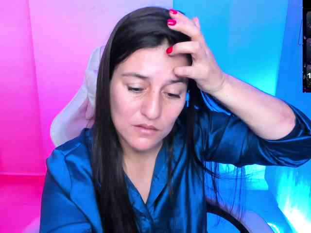 Saskyaajohnson webcam