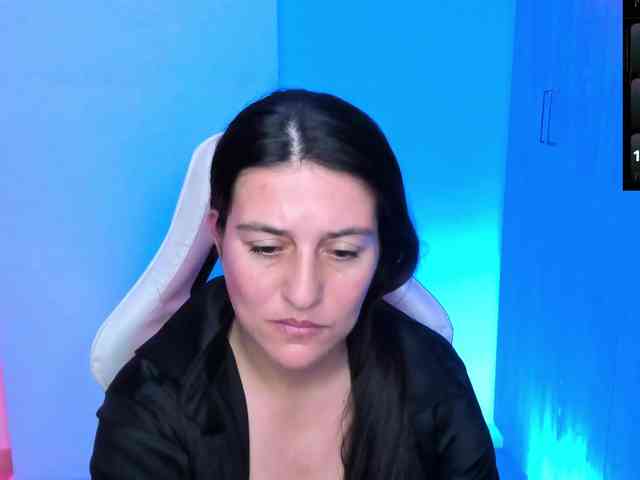 Saskyaajohnson webcam