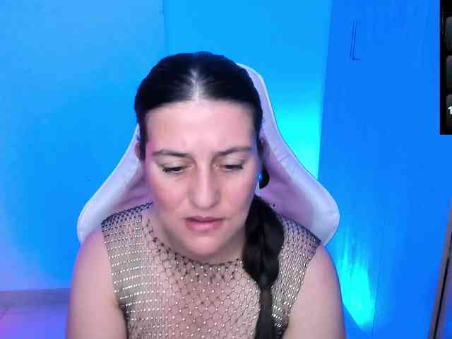 Saskyaajohnson webcam