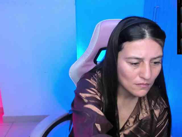 Saskyaajohnson webcam