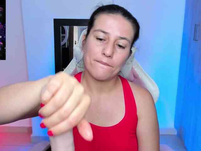 Saskyaajohnson webcam