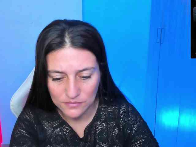 Saskyaajohnson webcam