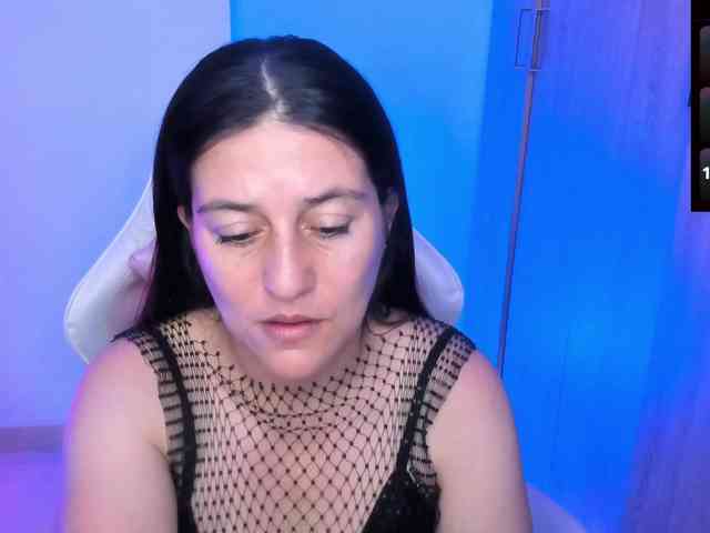 Saskyaajohnson webcam