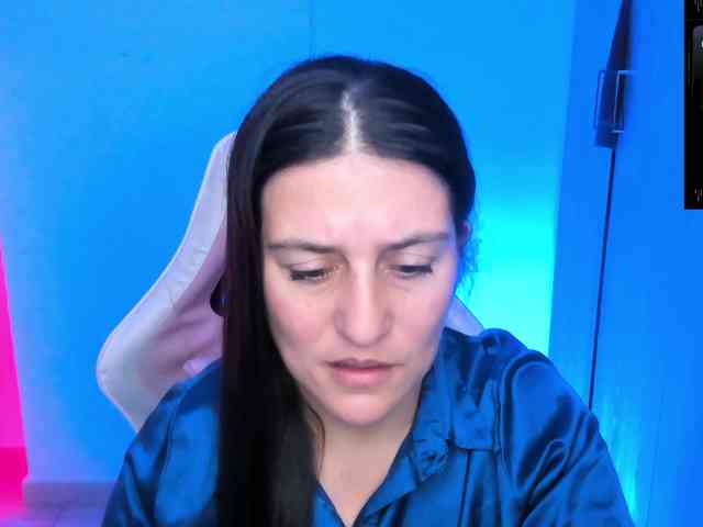 Saskyaajohnson webcam