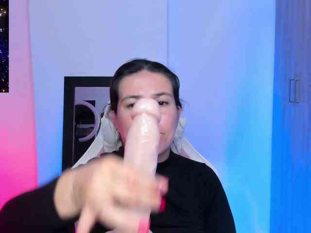 Saskyaajohnson webcam