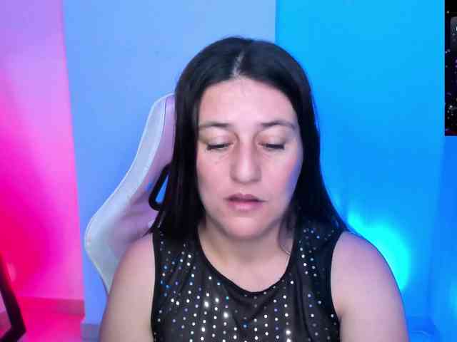 Saskyaajohnson webcam