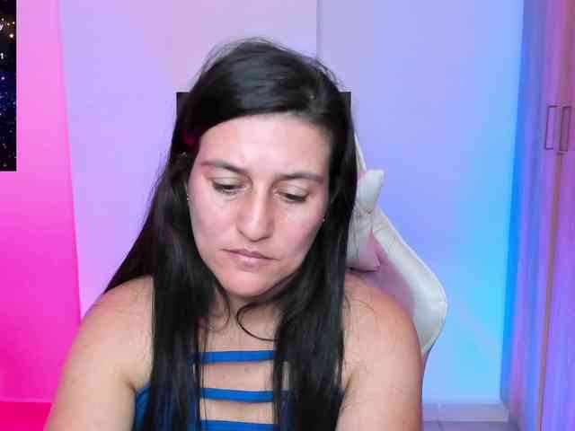 Saskyaajohnson webcam