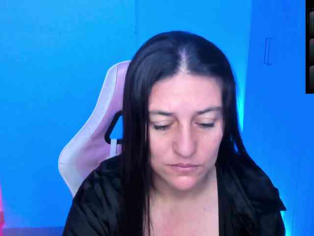 Saskyaajohnson webcam