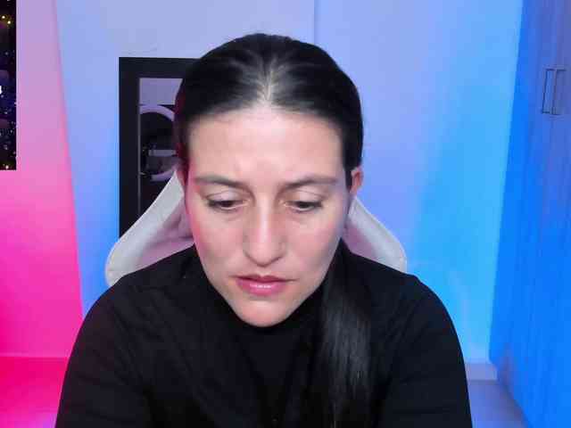 Saskyaajohnson webcam