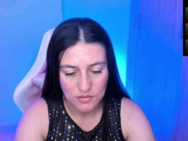 Saskyaajohnson webcam