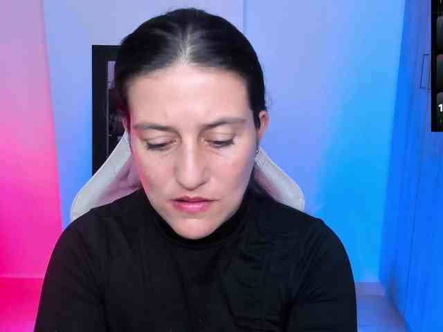 Saskyaajohnson webcam