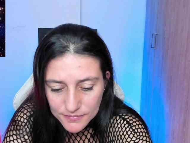 Saskyaajohnson webcam