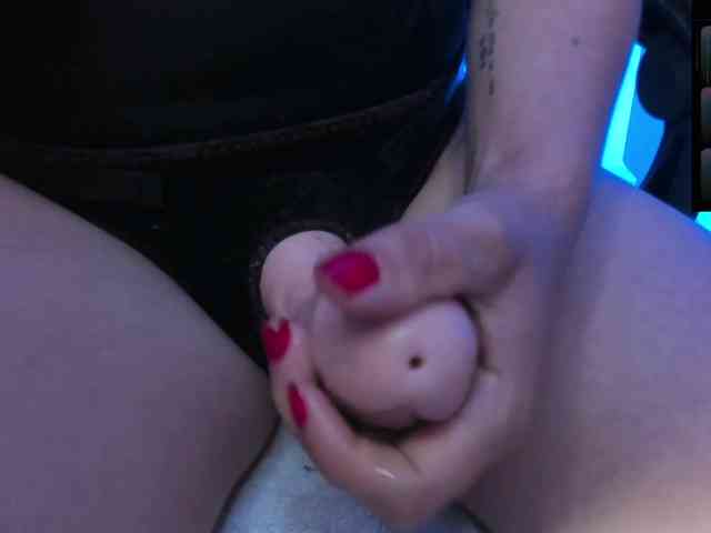 Saskyaajohnson webcam