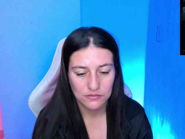 Saskyaajohnson webcam