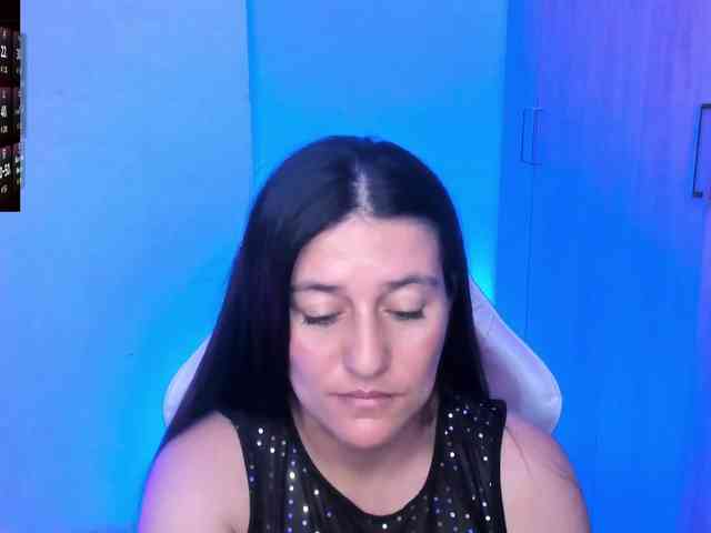 Saskyaajohnson webcam