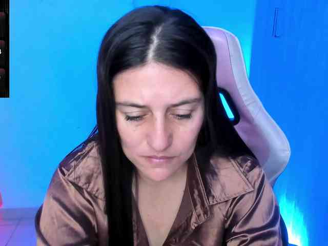 Saskyaajohnson webcam