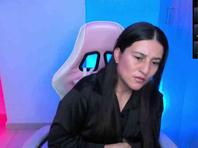 Saskyaajohnson webcam