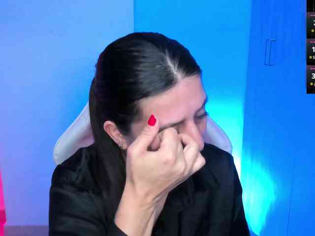 Saskyaajohnson webcam