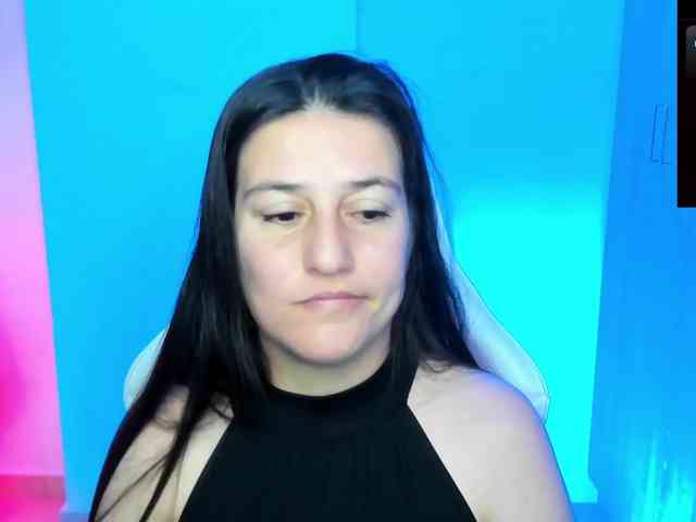 Saskyaajohnson webcam