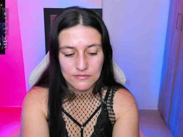 Saskyaajohnson webcam