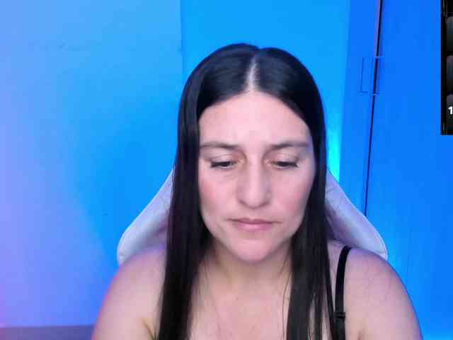 Saskyaajohnson webcam