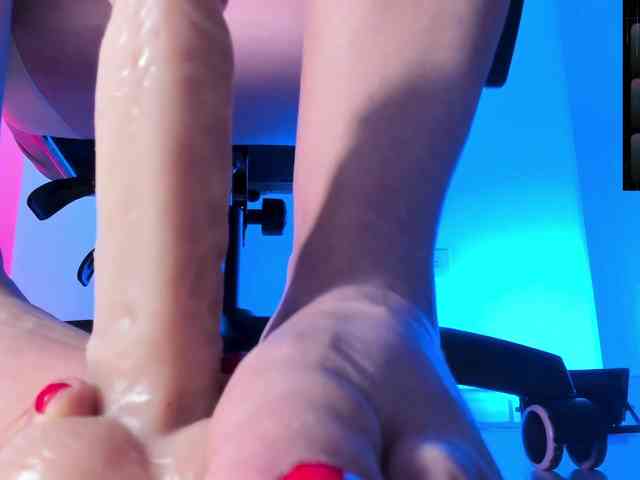 Saskyaajohnson webcam