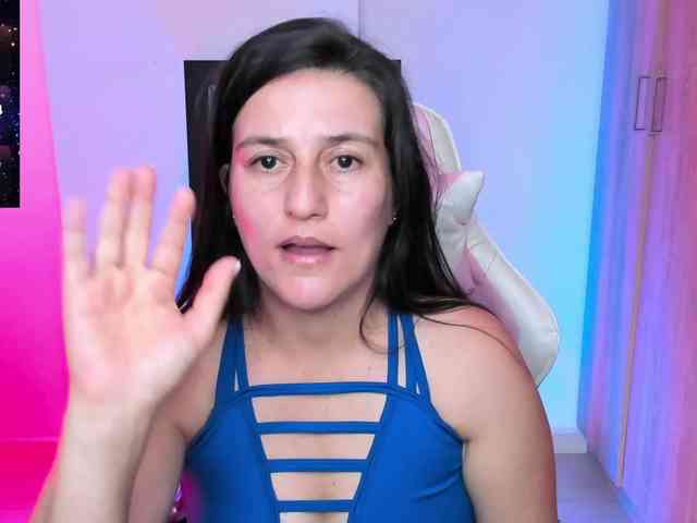 Saskyaajohnson webcam