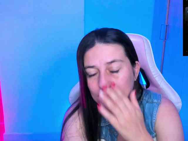 Saskyaajohnson webcam