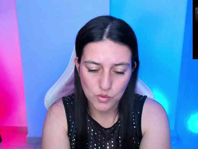 Saskyaajohnson webcam