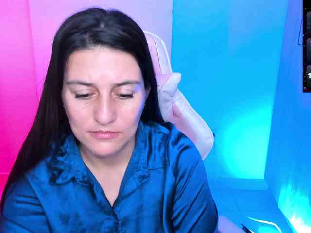 Saskyaajohnson webcam