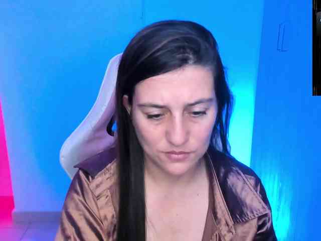 Saskyaajohnson webcam