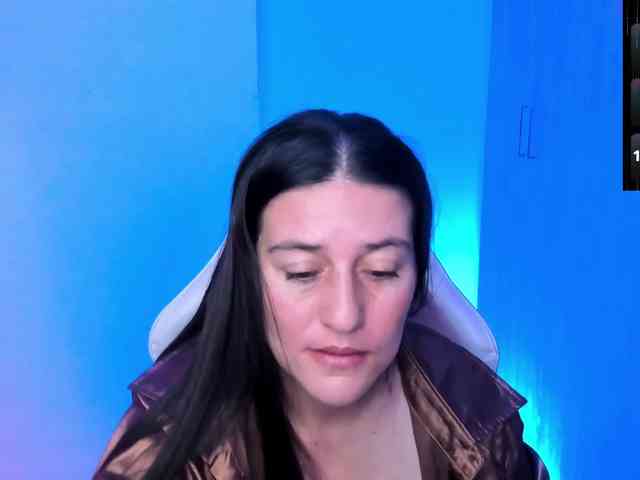 Saskyaajohnson webcam