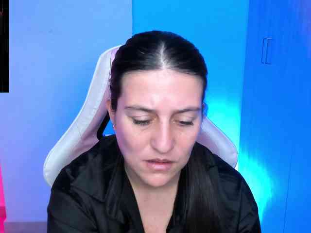 Saskyaajohnson webcam